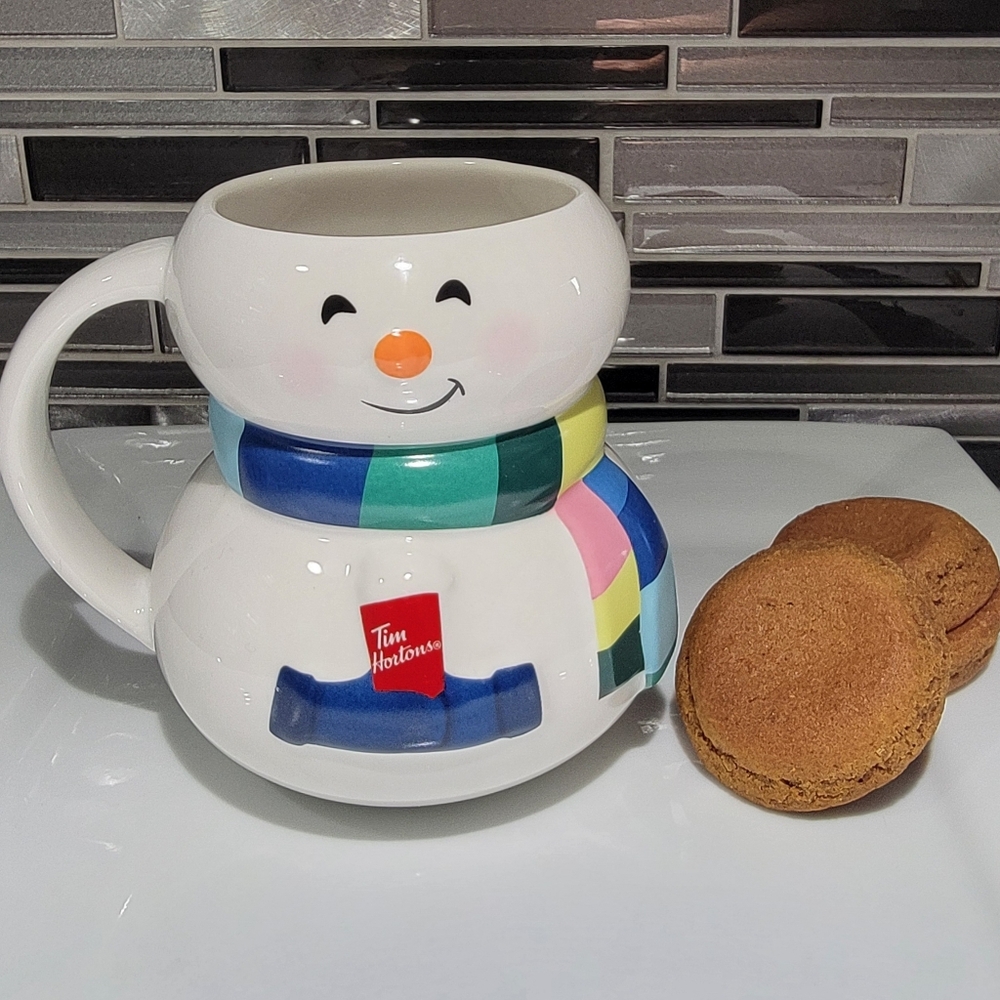 Tim Horton's Christmas 2023 Snowman Mug 18 Onz.